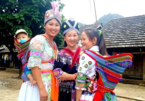 Địu vải cho bé Jumy
