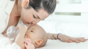 dấu hiệu mẹ nhận biết dùng sai phễu hút sữa